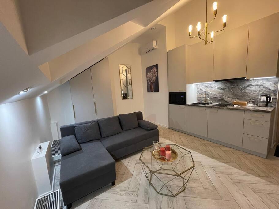 E.M. Studio In City Center คอนัส ภายนอก รูปภาพ