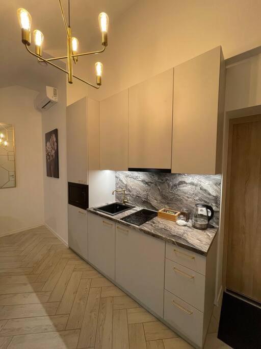 E.M. Studio In City Center คอนัส ภายนอก รูปภาพ