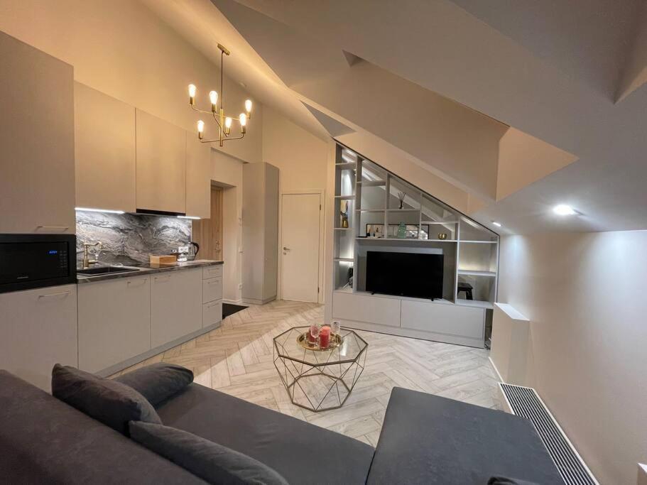 E.M. Studio In City Center คอนัส ภายนอก รูปภาพ